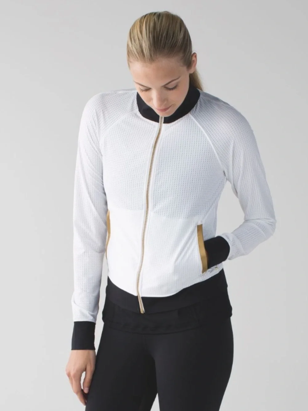 Lululemon sweaty or not mesh zip up jacket size 6